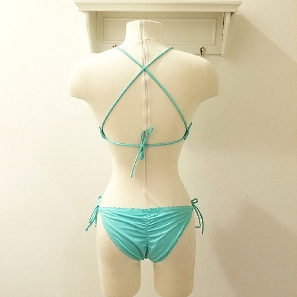 Victoria's Secret Lt Teal Scalloped Edge String Bikini Set  M/TOP XS/BOTTOM - Picture 3 of 10